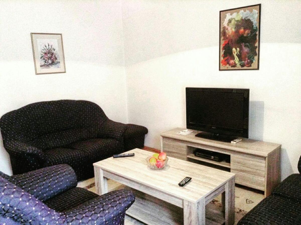 Apartment Buzarovski سكوبجي المظهر الخارجي الصورة